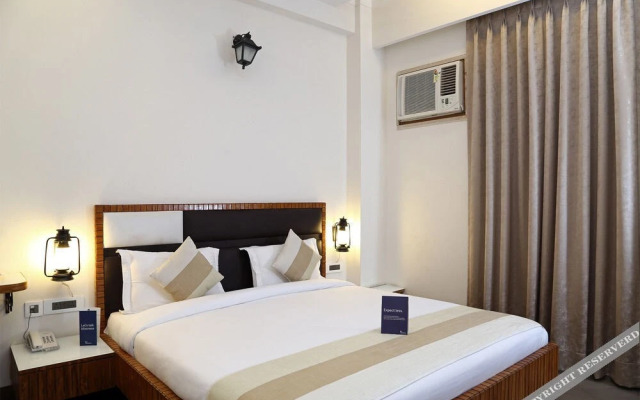 FabHotel Sai Village Sushant Lok