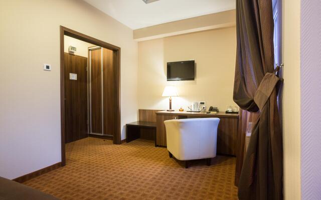 Inter Business Bucharest Hotel