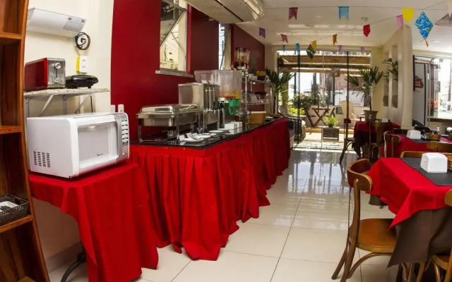 Ara Praia Hotel