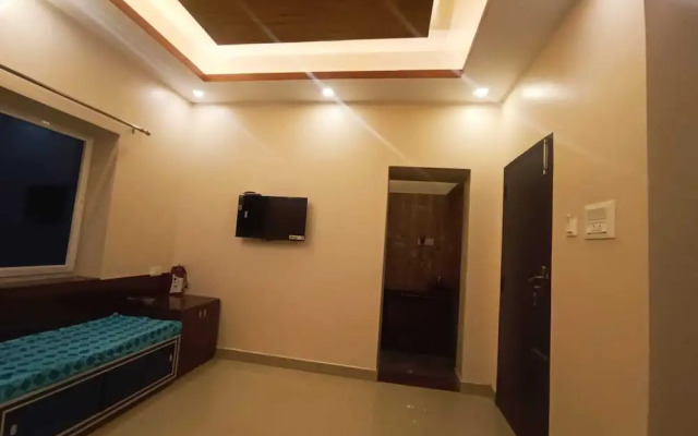 Rose garden enclave for families