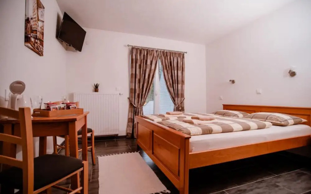 House Karakas