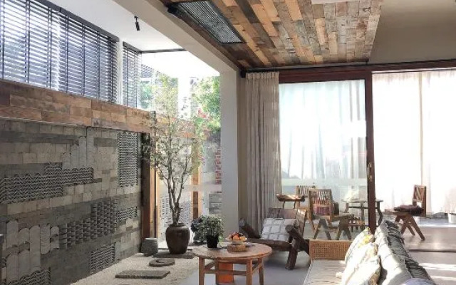 Mubai Homestay (Lingling Ancient City Branch)