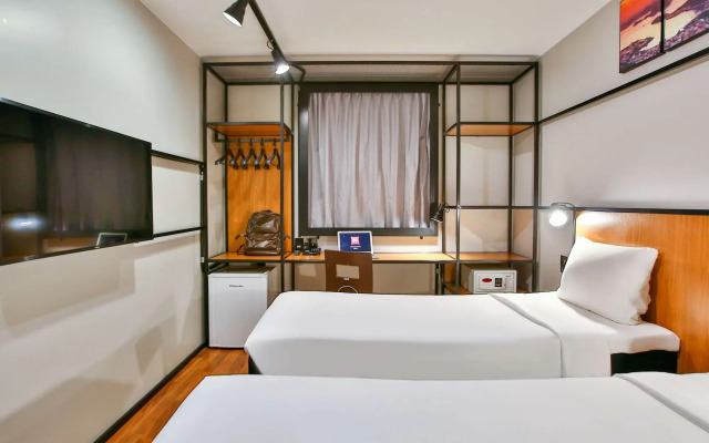 ibis Copacabana Posto 2 Hotel