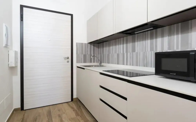 Nicolaus 204 - Brown & Grey Rooms by Wonderful Italy