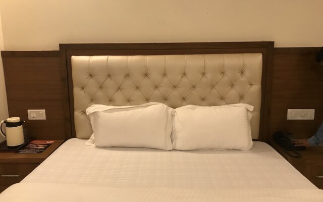 Hotel Avtar At New Delhi Railway Station