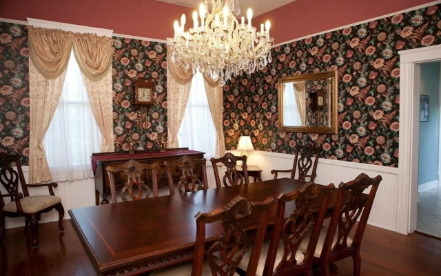 Coastal Dreams Bed & Breakfast