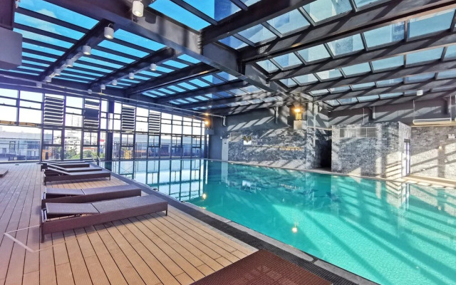 The Matrix One - Luxury free Gym & Pool