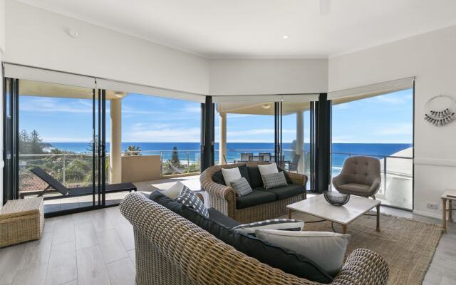 Breathtaking views of Sunshine Beach - Unit 7/21 Park Crescent