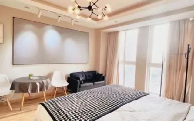 Gaoyou Jingtaiyuan Hotel
