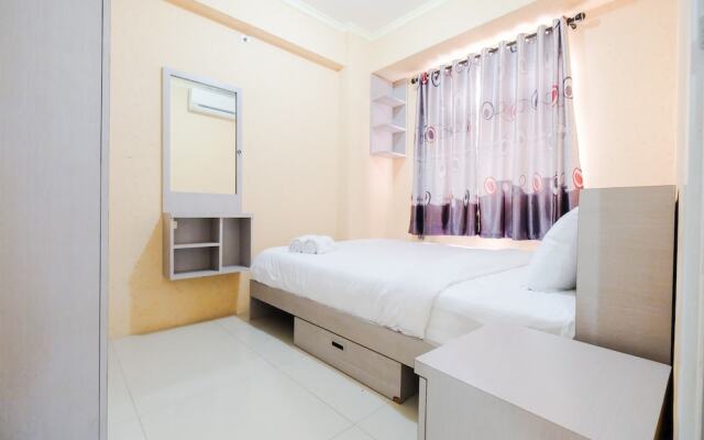 Pool View Green Pramuka Apartment near Shopping Mall