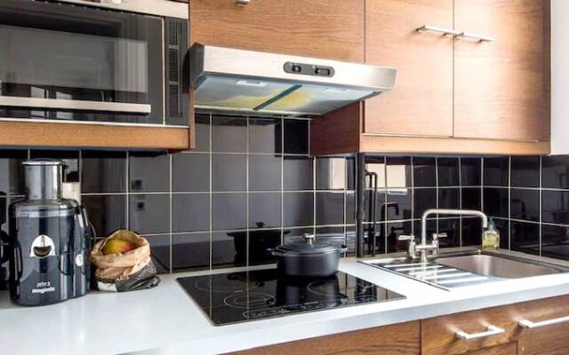 Apartment With one Bedroom in Paris, With Wifi