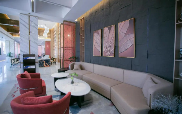 Ramada By Wyndham Vientiane Central