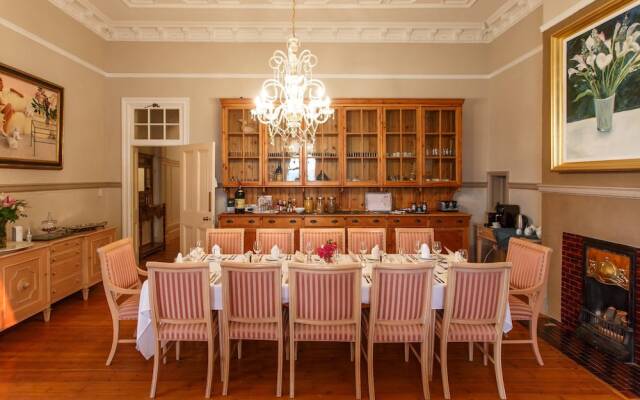 Bakenskraal Ostrich Palace