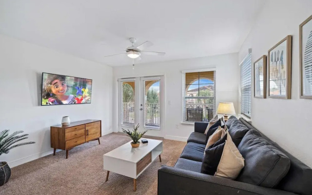 4131 Oaktree Drive