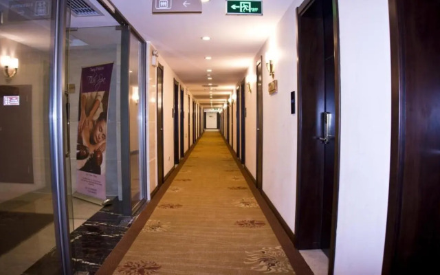 Amazing Duplex Suite Available