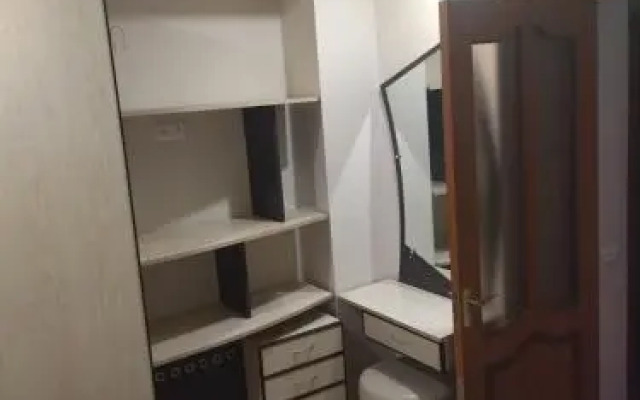 Abovyan 36 Apt & Tour