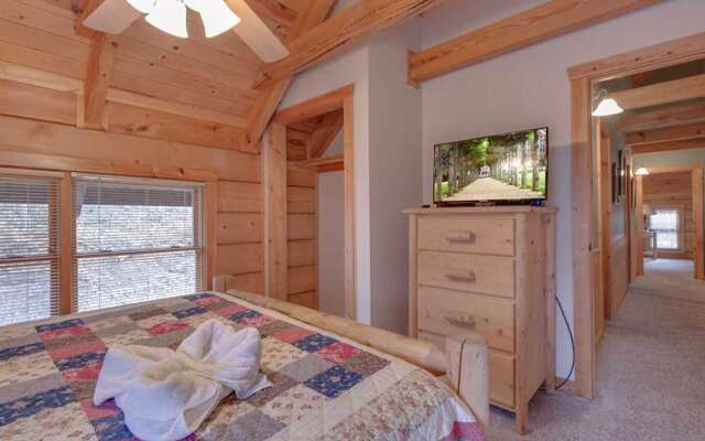 Big Bear 2 - Five Bedroom Cabin