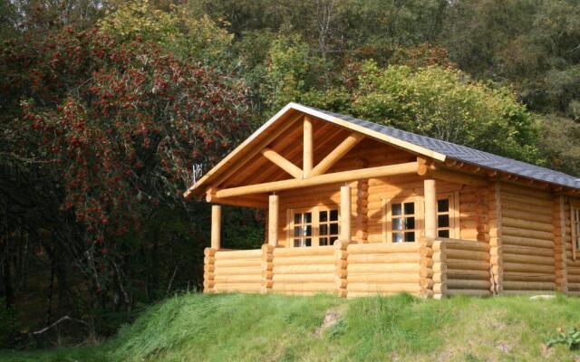 BCC Loch Ness Log Cabins