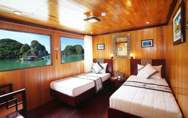 Sun Legend Cruise – Guest Rooms – Ha Long