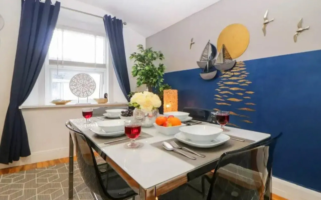 31 Southhams Lodge