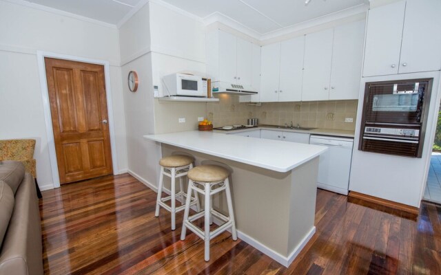 Bluey's Beach House - Fingal Bay