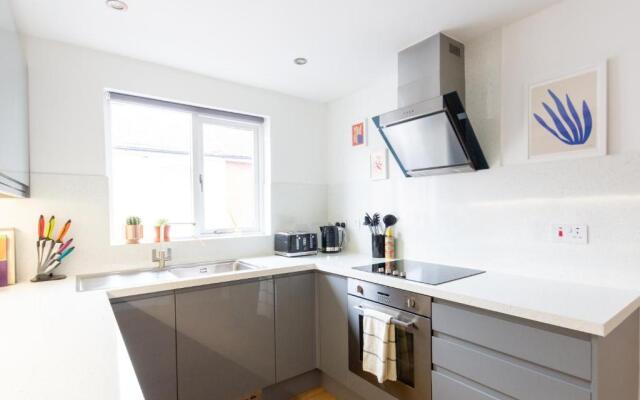 Modern, 2 bedroom apartment in centre of Southsea