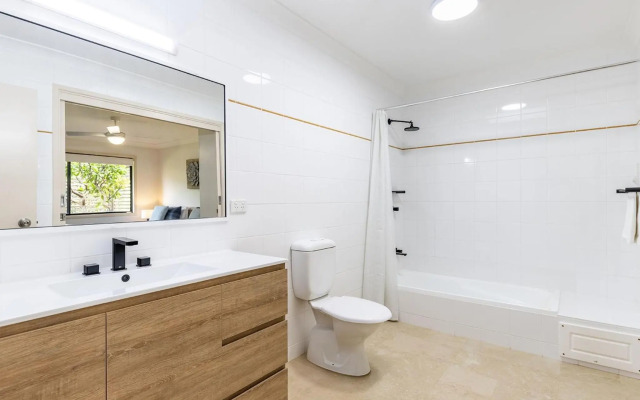 Villa 121 Horizons , 37 Horizons Drive