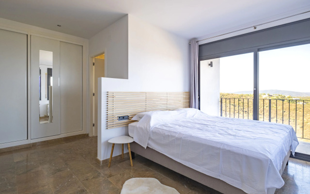 Beautiful Villa in Castell-Platja d'Aro with Pool, Sea Views