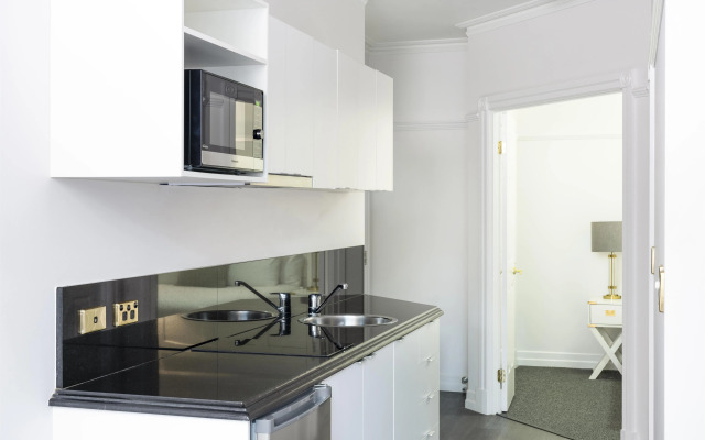 Adina Apartment Hotel Brisbane Anzac Square