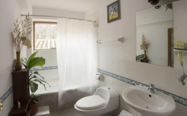 Parwa Guest House