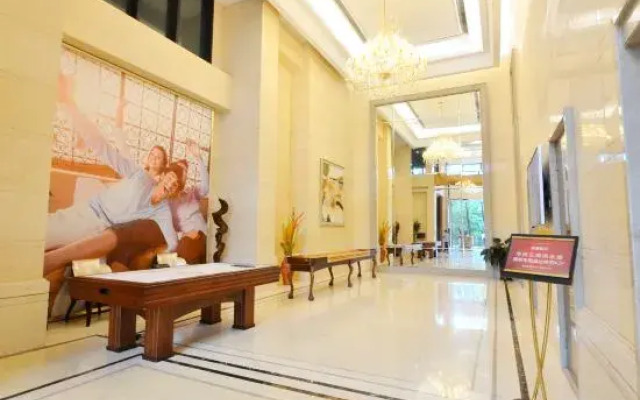 Huamao Yunshang Executive Apartment