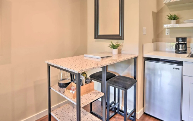 Los Angeles Suite ~ 7 Mi to Venice Beach!
