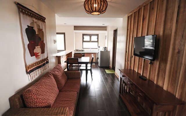 Pine Breeze Cottages