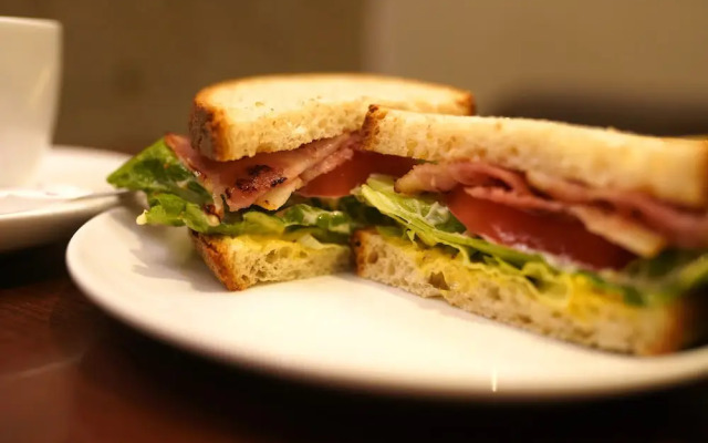 TAKUTO HOTEL Shinsaibashi