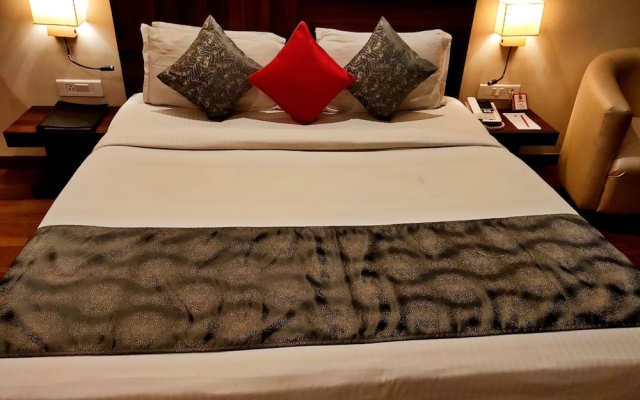 Sapna Clarks Inn