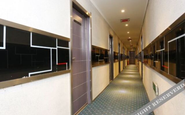 Youhong Express Hotel