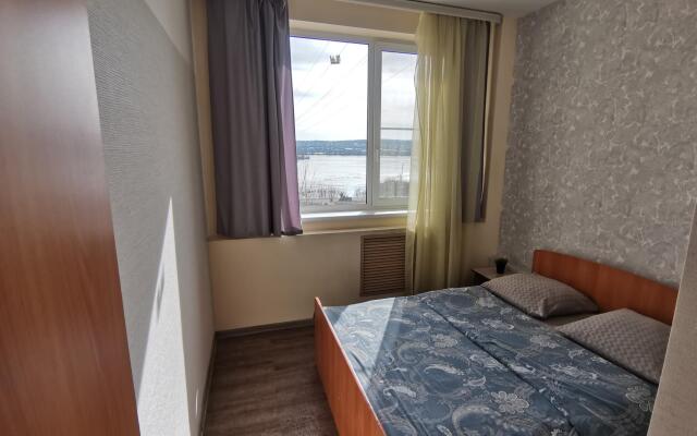 Апартаменты на Верхней Набережной 145/13