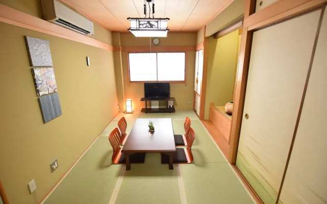 AIKAMU INN House
