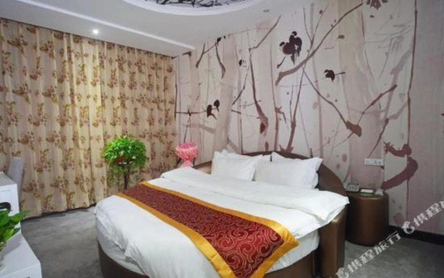 Zhongzhou Business Hotel