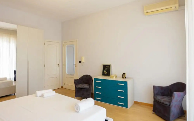 Riviera di Chiaia 207