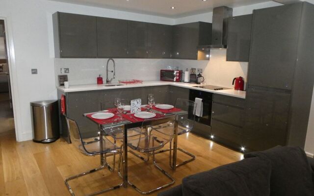 RiiS Apartments Camberley