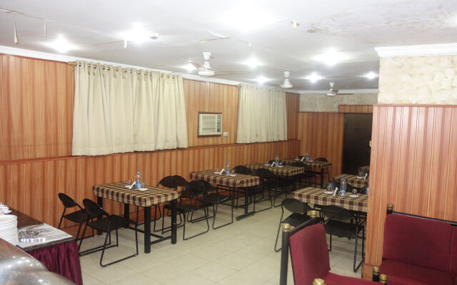 Hotel Akash Ganga