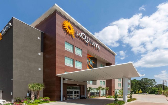 La Quinta Inn & Suites by Wyndham Lafayette Oil Center