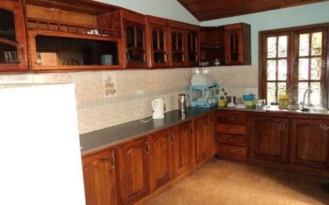 Nilmini Holiday Resort