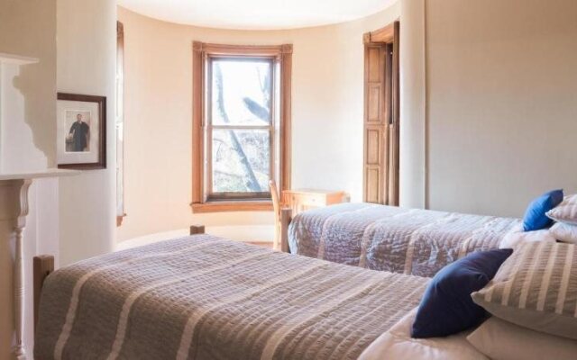 Found Places Capitol Hill Bed & Breakfast