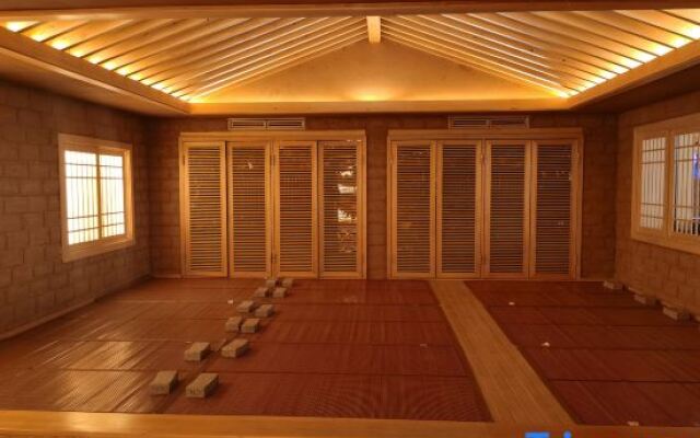 San Wennuan Spa Hotel
