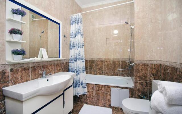 2х комнатная квартира возле Мега центра, Навои 208/8