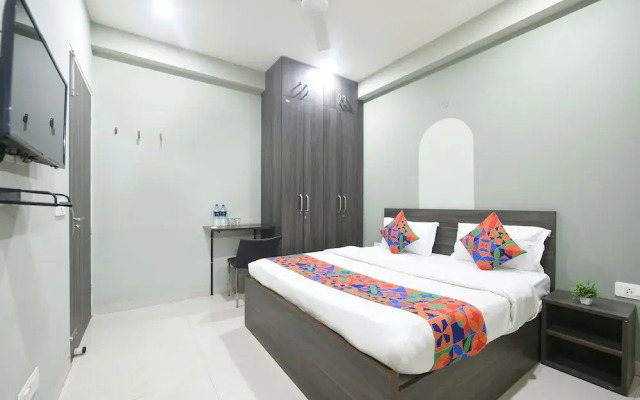Fabhotel Alpha