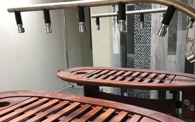 1770 Lagoons Central Apartment Resort