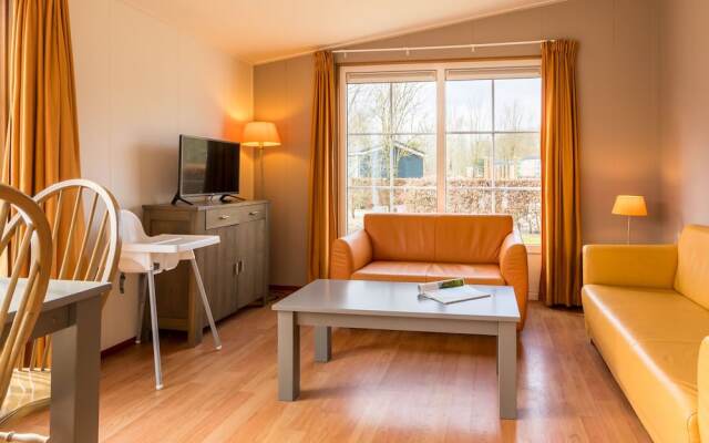 Alluring Chalet With Combi-microwave, Next to a Nature Reserve